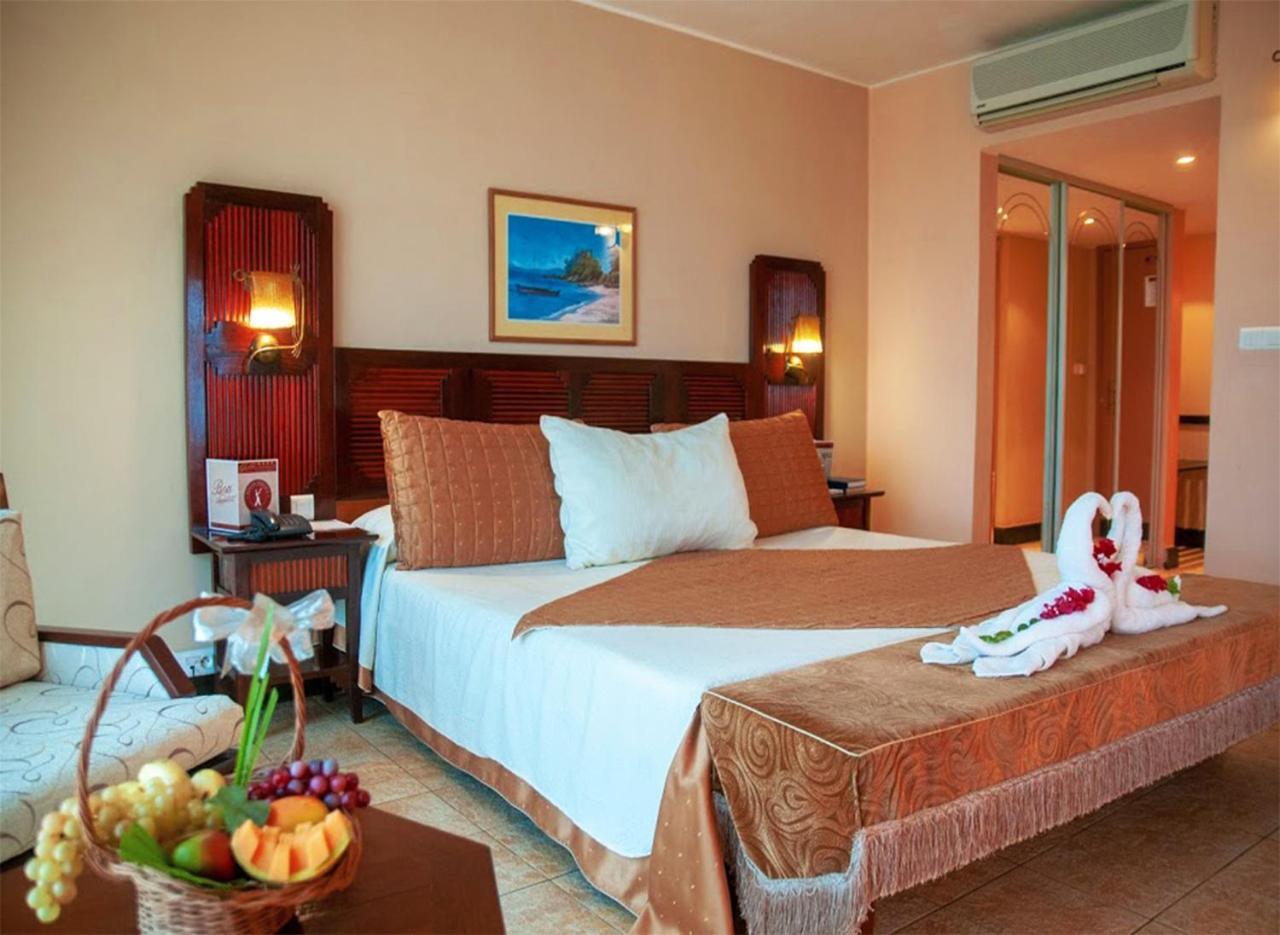 Le Grand Hotel Diego Antsiranana Exterior photo